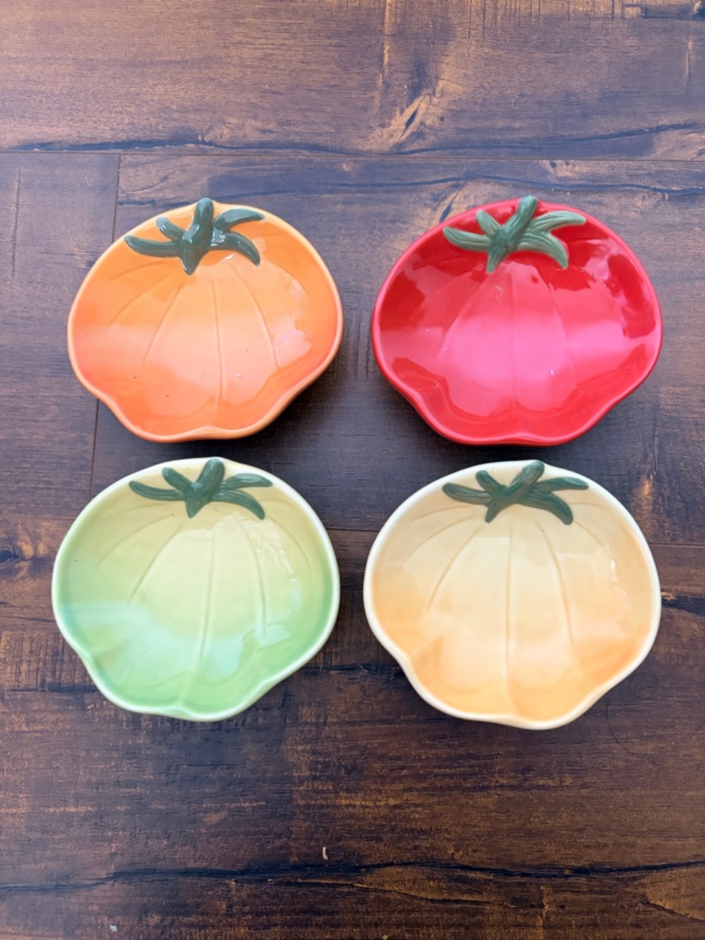 Williams-Sonoma Tomato Shape Dipping Small Pottery Plates